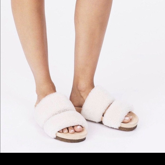 Tory Burch Fur slippers Beige sz 8 Sheldon Shearling Two Band Slide - Picture 9 of 13
